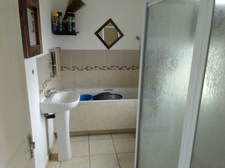 2 Bedroom Property for Sale in Southernwood Eastern Cape